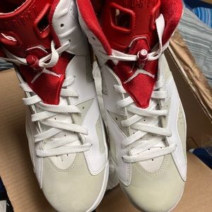 - Jordan 6 "alternate" size 13(Not sold)